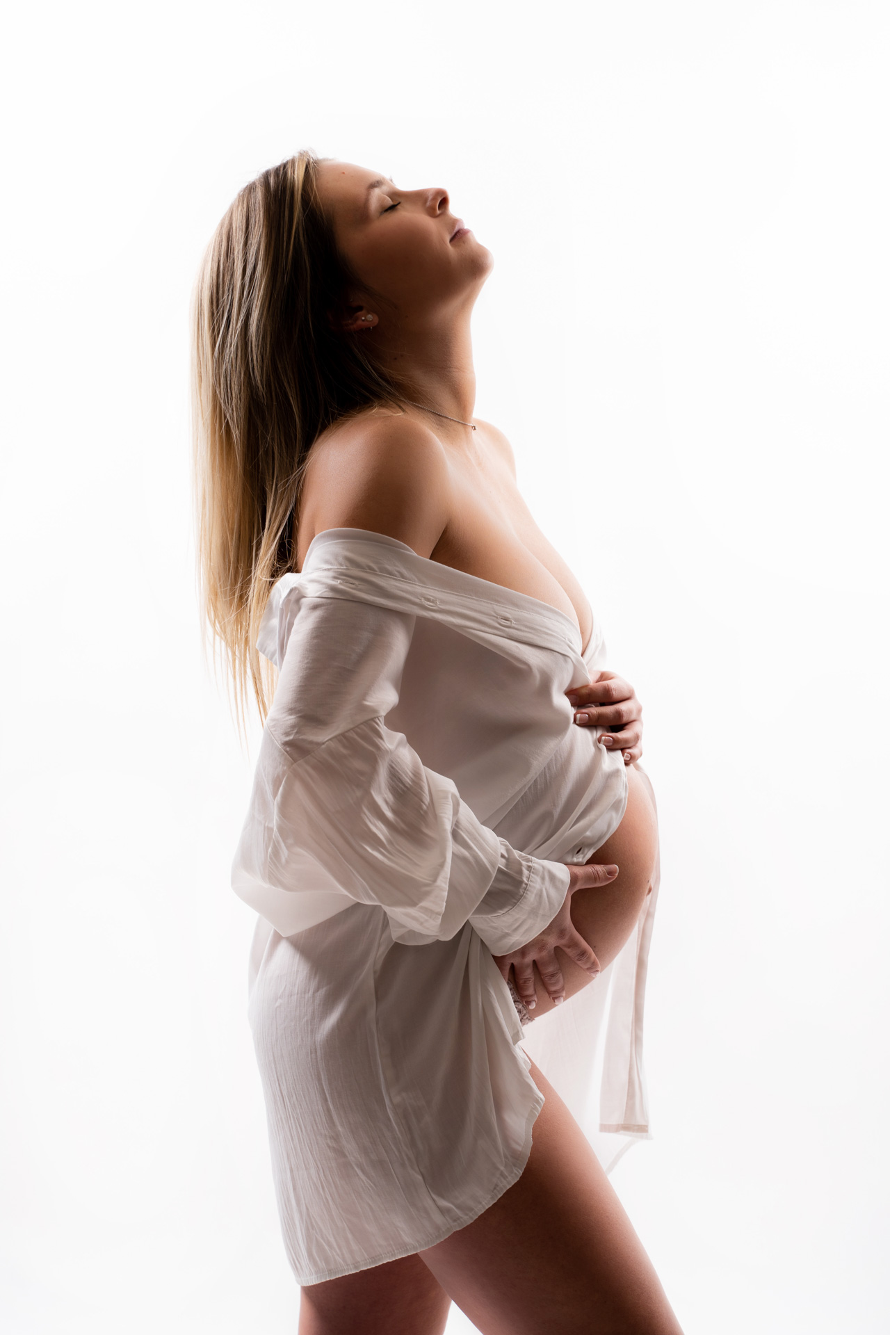 Grossesse photo studio fond blanc