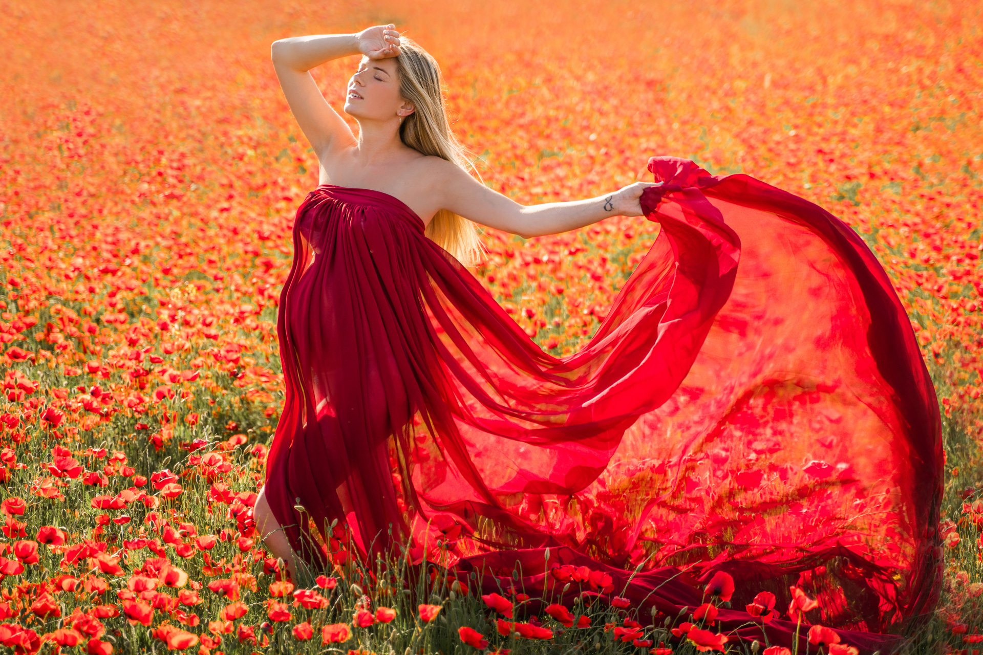 Grossesse robe rouge coquelicot