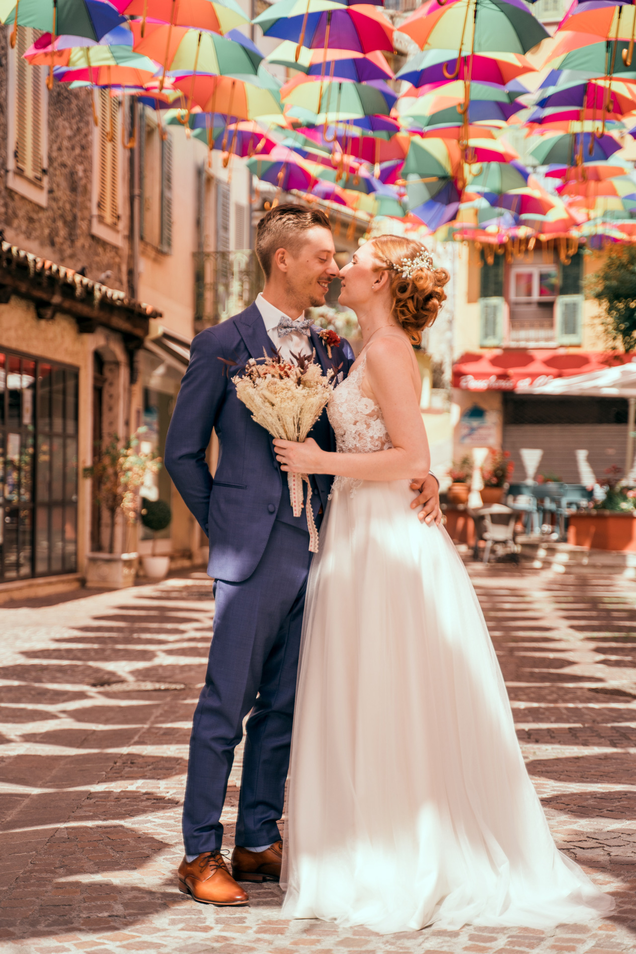 couple mariage robe costume
