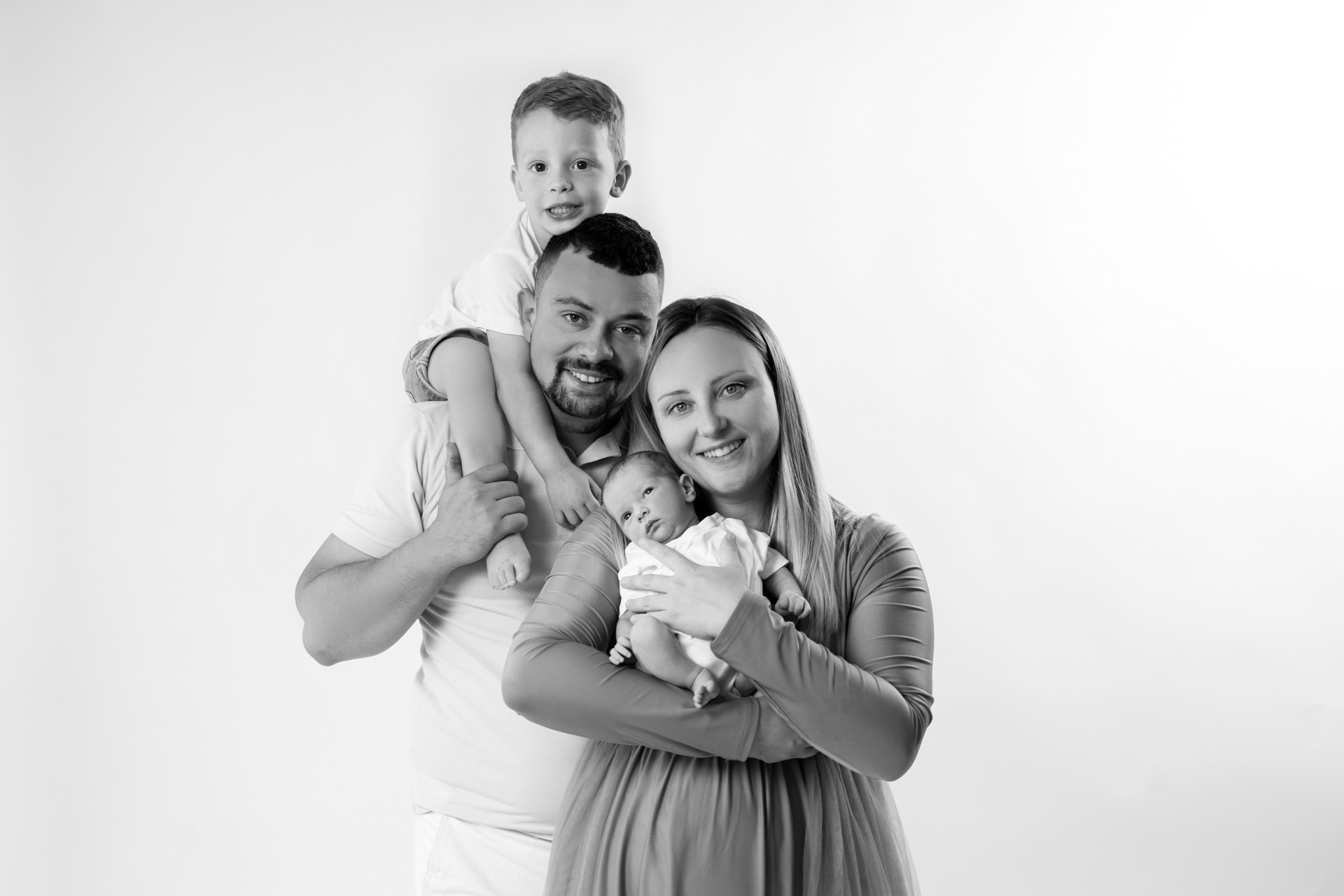 naissance portrait famille noir et blanc